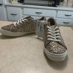 old navy sneakers